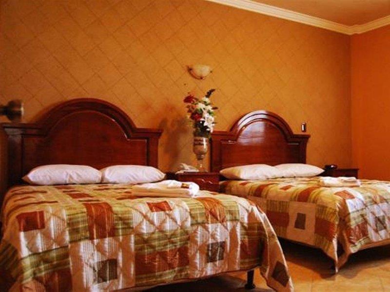 Hotel Premier Huehuetenango Exteriör bild