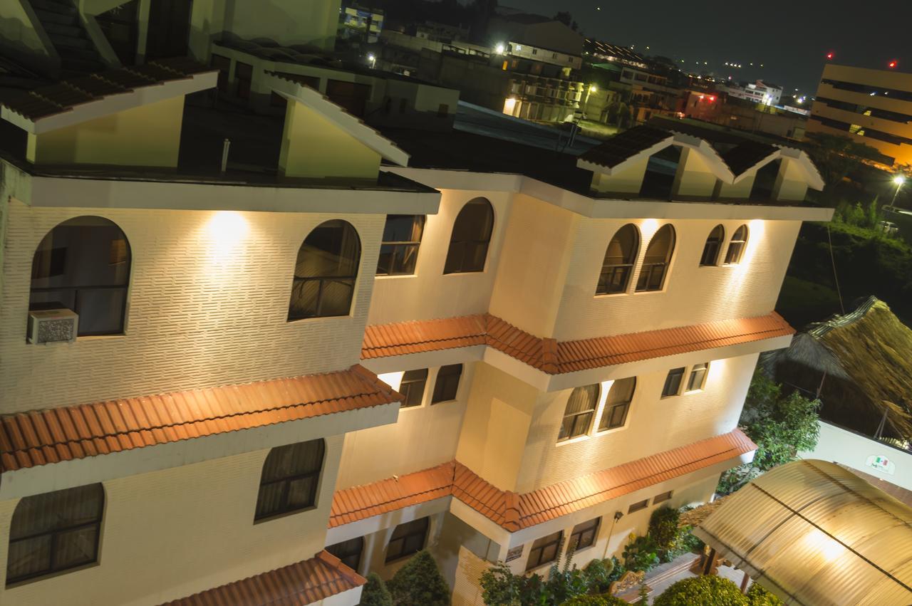 Hotel Premier Huehuetenango Exteriör bild