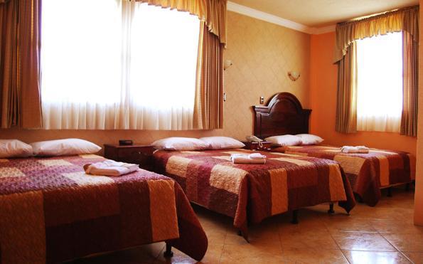 Hotel Premier Huehuetenango Exteriör bild