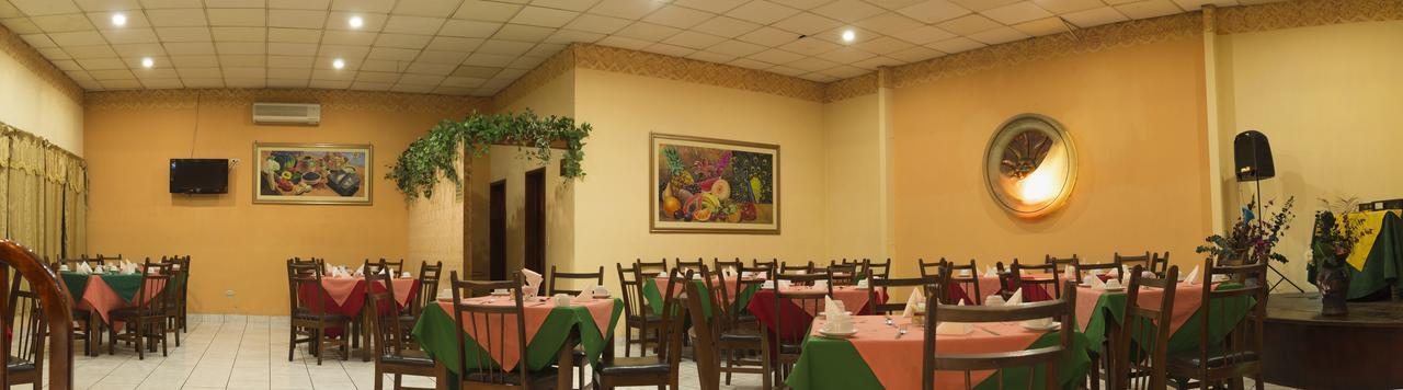 Hotel Premier Huehuetenango Exteriör bild